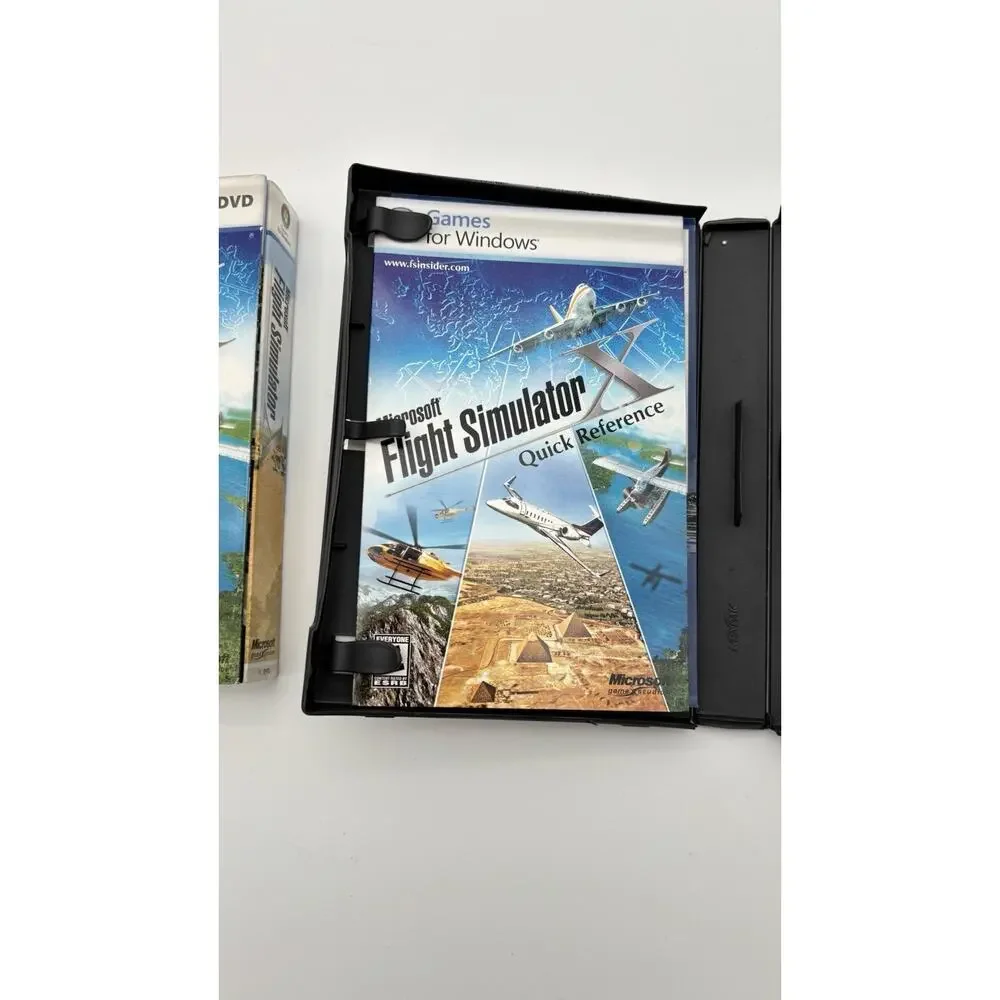 Microsoft Windows FLIGHT SIMULATOR X PC DVD w/ Slip Cover Complete VG Condition